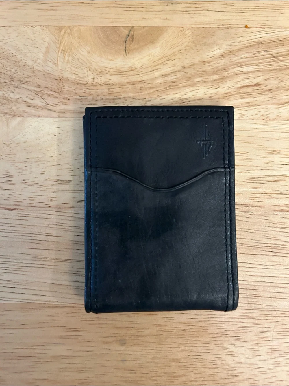 Dockers Genuine Leather Men's Slim Extra Capacity Bifold Wallet.